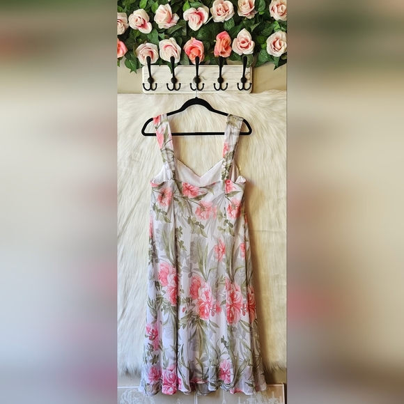 Connected Apparel Floral Sleeveless Babydoll Dress - Picture 4 of 9